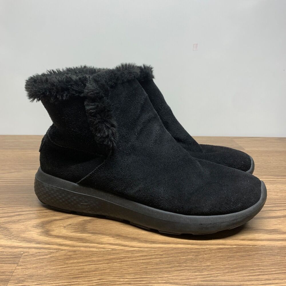Skechers Boots Womens 9 On the Go Joy Bundle Up Winter Bootie 14610 Black Suede